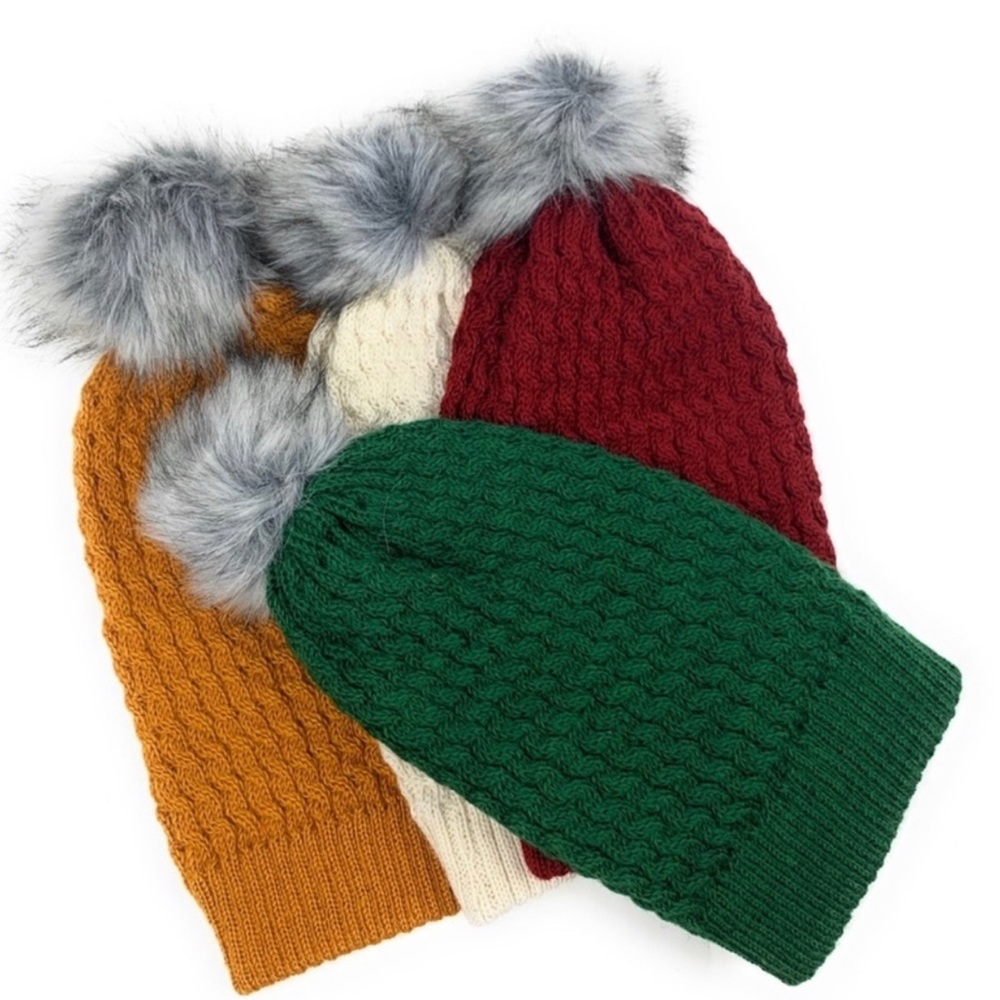 Slouch Beanie With Pom Burgundy - Picture 5 of 6